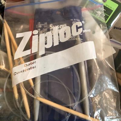 Knitting Needles, Crochet Hooks, Hoops, Yarn Winder, Lg. Box Patterns +++ -Lot 416