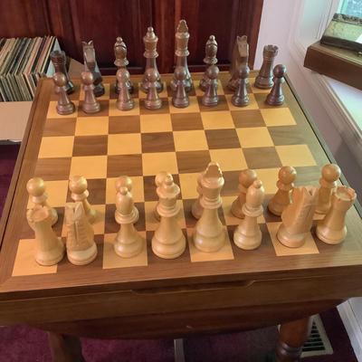 Lot 426  Vintage Wooden Chess/Checkers Set & Small Drop-Leaf Table