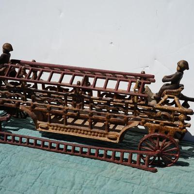 ANTIQUE CAST IRON HORSE DRAWN FIRE TRUCK/THREE HORSES /THREE LADDERS