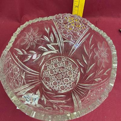 Cut glass crystal bowl 8 1/4â€x 3 1/2â€