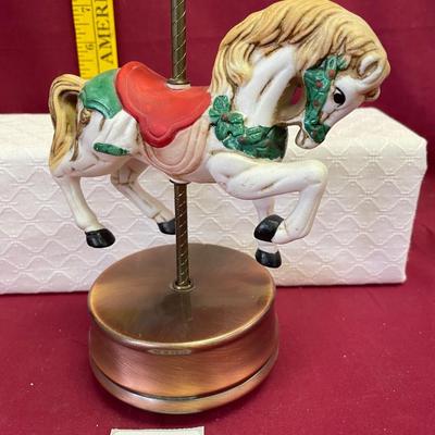 Vtg Christmas carousel