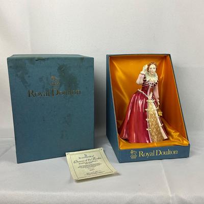451 Royal Doulton "Queen Elizabeth I " Figurine