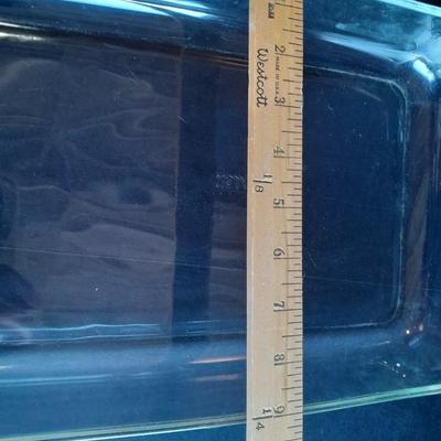 Pyrex glass cake pan and metal stand for cupcakes, candles, or whatever you desire!