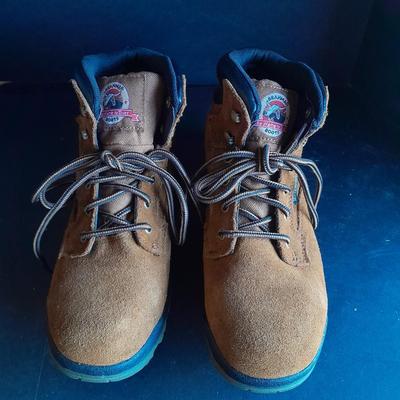 Brahma Size 8 work boots The name to trust!