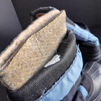 Artic Cat size 9 Women's lined snow boots