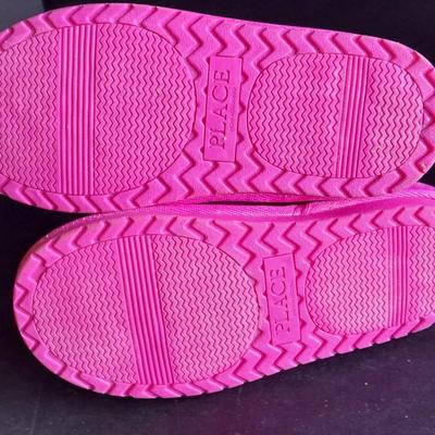 Children's Place Soft Pink boots Brand new! Size 13 Youth