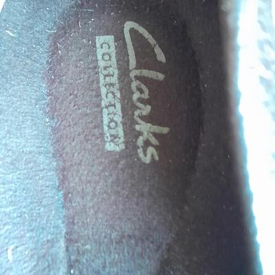 Women's Clark brand flats size 9M