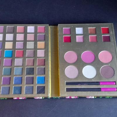 New makeup pallet Luv Betsey 56-piece color collection By Betsey Johnson
