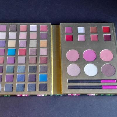 New makeup pallet Luv Betsey 56-piece color collection By Betsey Johnson