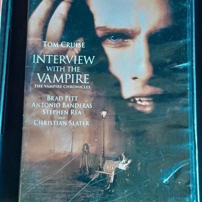 Ten Movies on DVD Dawn of the Dead, Hidalgo, Clerks, Far and Away, and more great titles