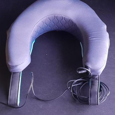 Homedics heated vibrating neck massager