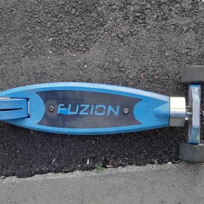 Old fold up Fuzion Scooter