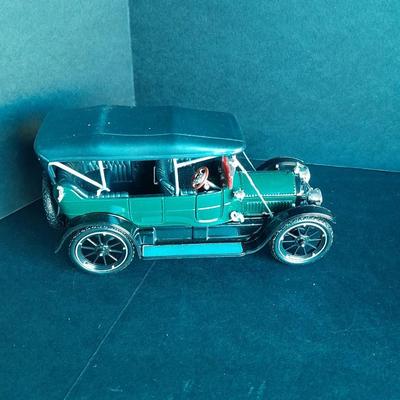 Three Cadillac Classics Die Cast Car Set Each with COA