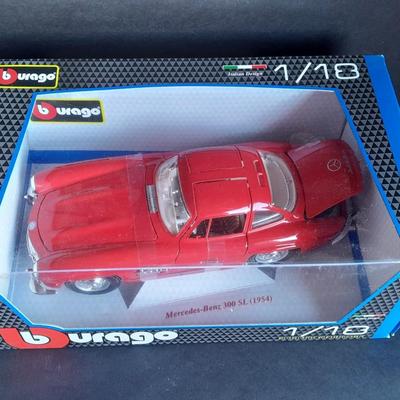 Bburago 1/18 scale Die Cast 1954 Mercedes- Benz 300 SL