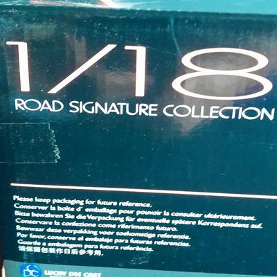 Road Signature Collection 1/18 scale 1947 MG TC Midget Die Cast car