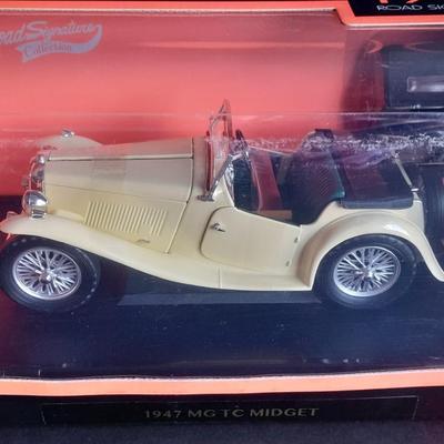 Road Signature Collection 1/18 scale 1947 MG TC Midget Die Cast car