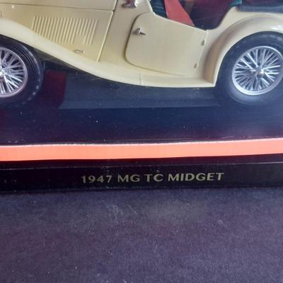 Road Signature Collection 1/18 scale 1947 MG TC Midget Die Cast car