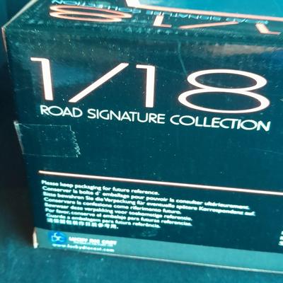 Road Signature Collection 1/18 scale 1947 MG TC Midget Die Cast car