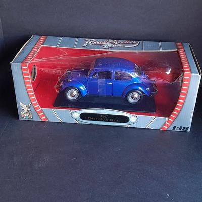 Road Signature Collection 1/18 scale Die Cast car 1967 Volkswagen Beetle