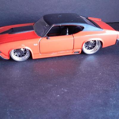 1:24 scale 1969 Chevy Chevelle SS Jada toys die cast car.