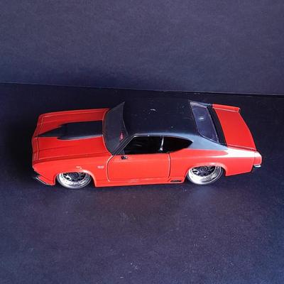 1:24 scale 1969 Chevy Chevelle SS Jada toys die cast car.