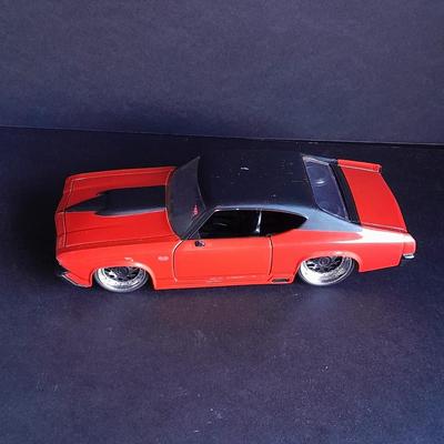 1:24 scale 1969 Chevy Chevelle SS Jada toys die cast car.