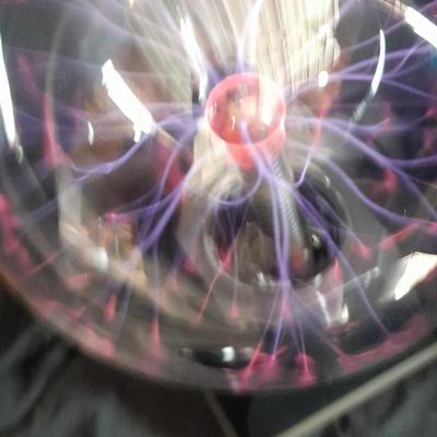 Working Creative Motion 7-inch Nebula plasma ball