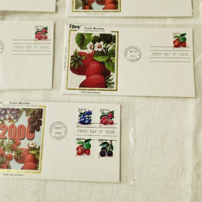 7 - FIRST DAY STAMPS - 2000 FOUR FRUIT BERRIES