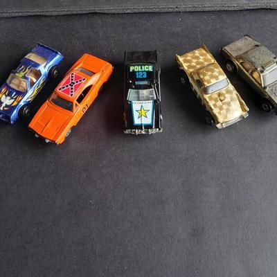 One Ertl Co. car 4 Hot wheels collectible cars