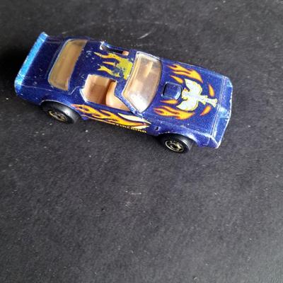 One Ertl Co. car 4 Hot wheels collectible cars