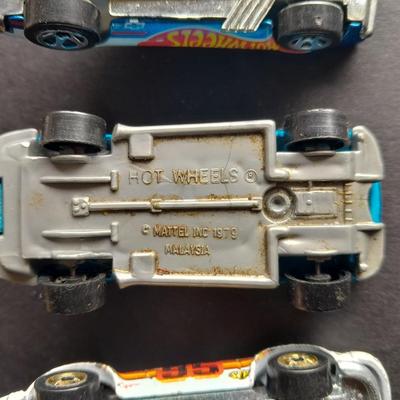 Five Hot wheels Cars