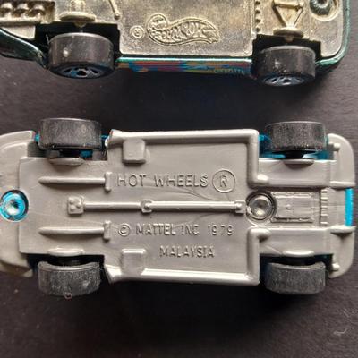 Five Hot wheels Cars