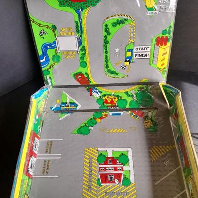 1996 Matchbox Cars 75 Collection Collector's Carry Case and trays with Play City