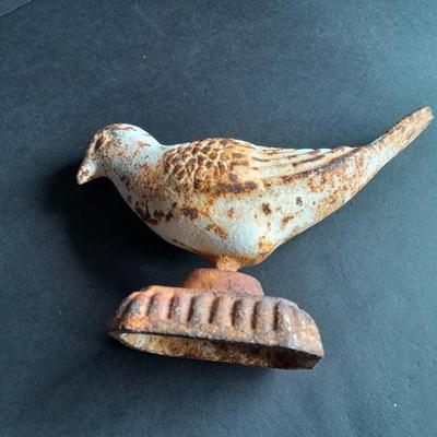 Antique 5" Cast iron Bird Figural decor / door stop #1