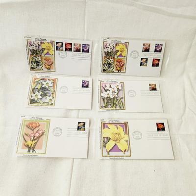 6 - FIRST DAY STAMPS - 200O FOUR FLOWERS - SELF ADHESIVE COIL