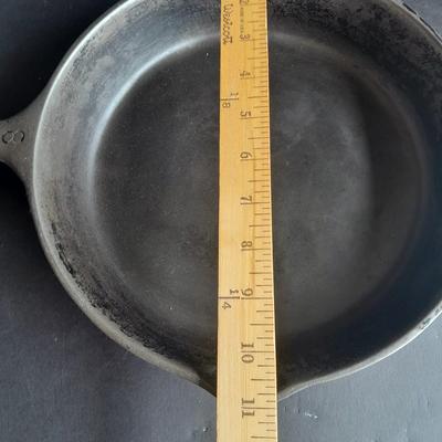 Number 8 Cast Iron Skillet Wegner Ware Unmarked