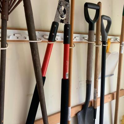 Lawn & Garden Tool Lot