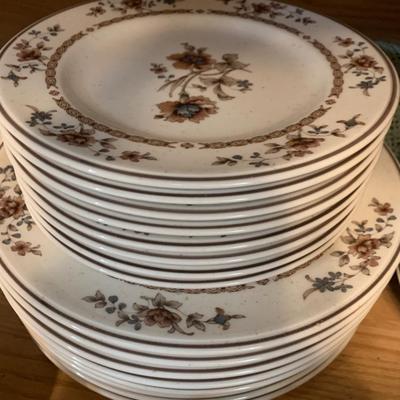 Noritake Versatone â€œNew Castleâ€ China Set