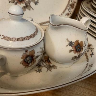 Noritake Versatone â€œNew Castleâ€ China Set