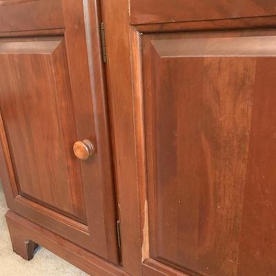 Cresent Furniture Co. Light Up China Cabinet