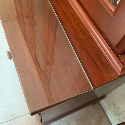 Cresent Furniture Co. Light Up China Cabinet