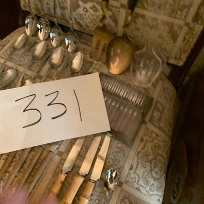 China Cabinet Drawer / Utensil / Service Utinsels Lot