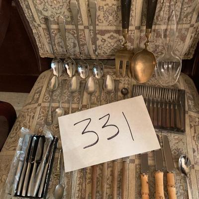 China Cabinet Drawer / Utensil / Service Utinsels Lot