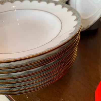 Modern LENOX Mosiac Italian Collection Fine China Pieces