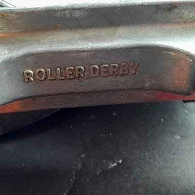 Size 7 Roller Derby Roller Skates
