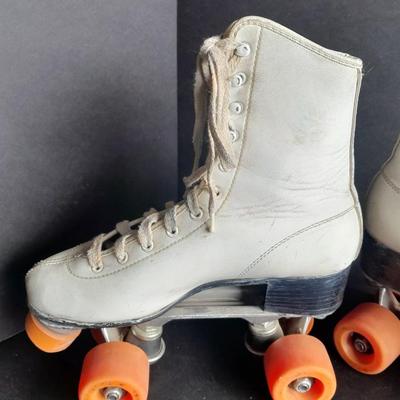 Size 7 Roller Derby Roller Skates