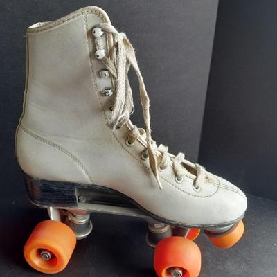 Size 7 Roller Derby Roller Skates