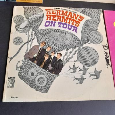 Vinyl LP Records 45's Marty Robbins, Ken Thompson, Herman's Hermits on tour, The Sandpipers and more