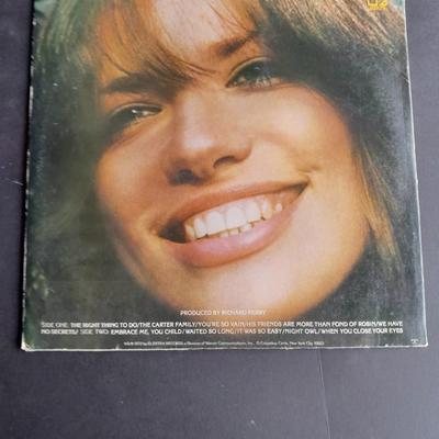 Vinyl LP Records 45's Gary Bonds, The Doobie Brother, Carpenters, Carly Simon, Stevie Wonder, and more