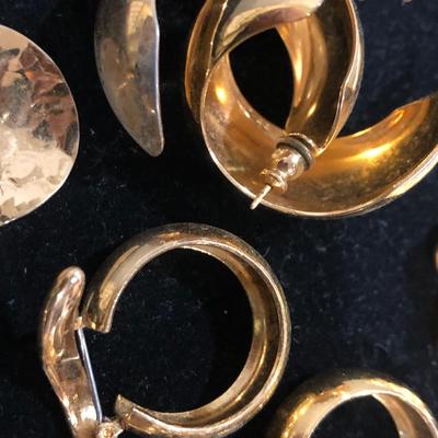 Fashion Costume Jewelry Pierced Earrings Lot - Lot J205